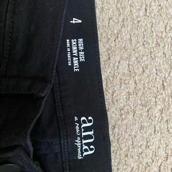 Black A.N.A. Jeans. - Picture 3 of 8